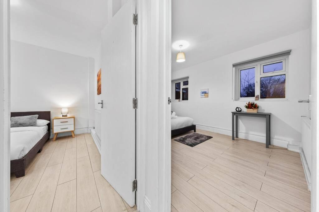 Holiday Home Near Kings Cross Sleep 12 Sp7 London Eksteriør bilde