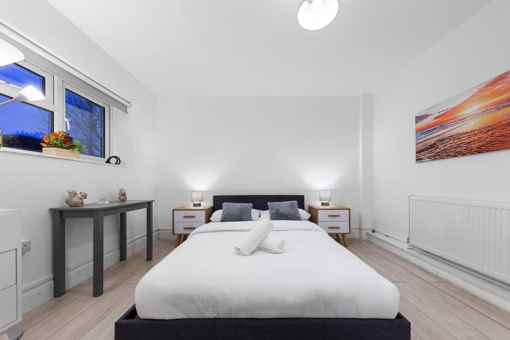 Holiday Home Near Kings Cross Sleep 12 Sp7 London Eksteriør bilde