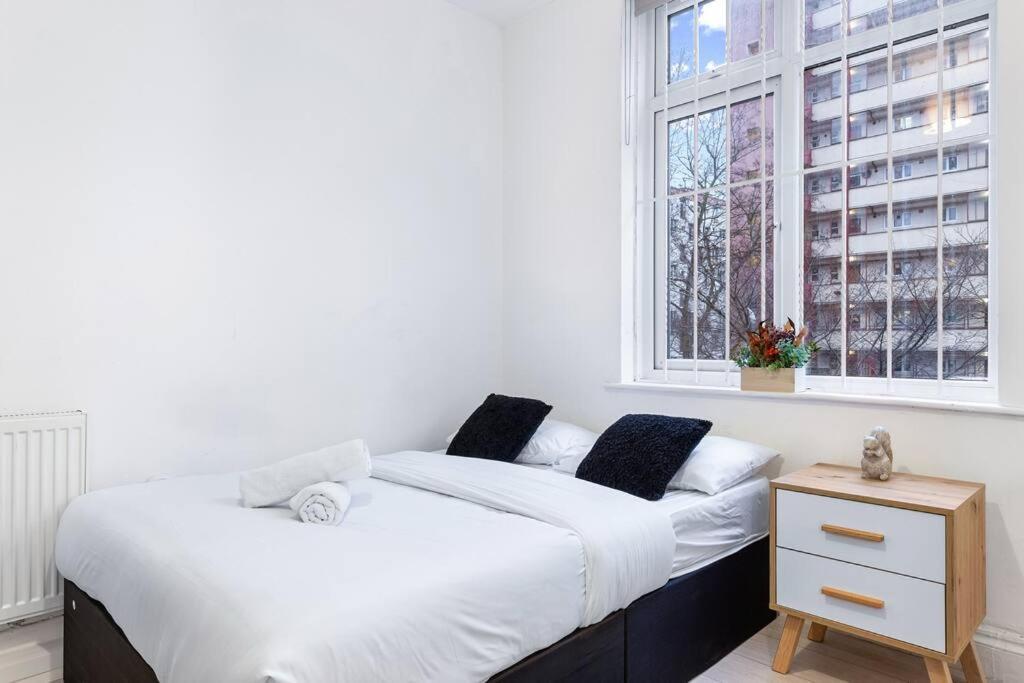 Holiday Home Near Kings Cross Sleep 12 Sp7 London Eksteriør bilde