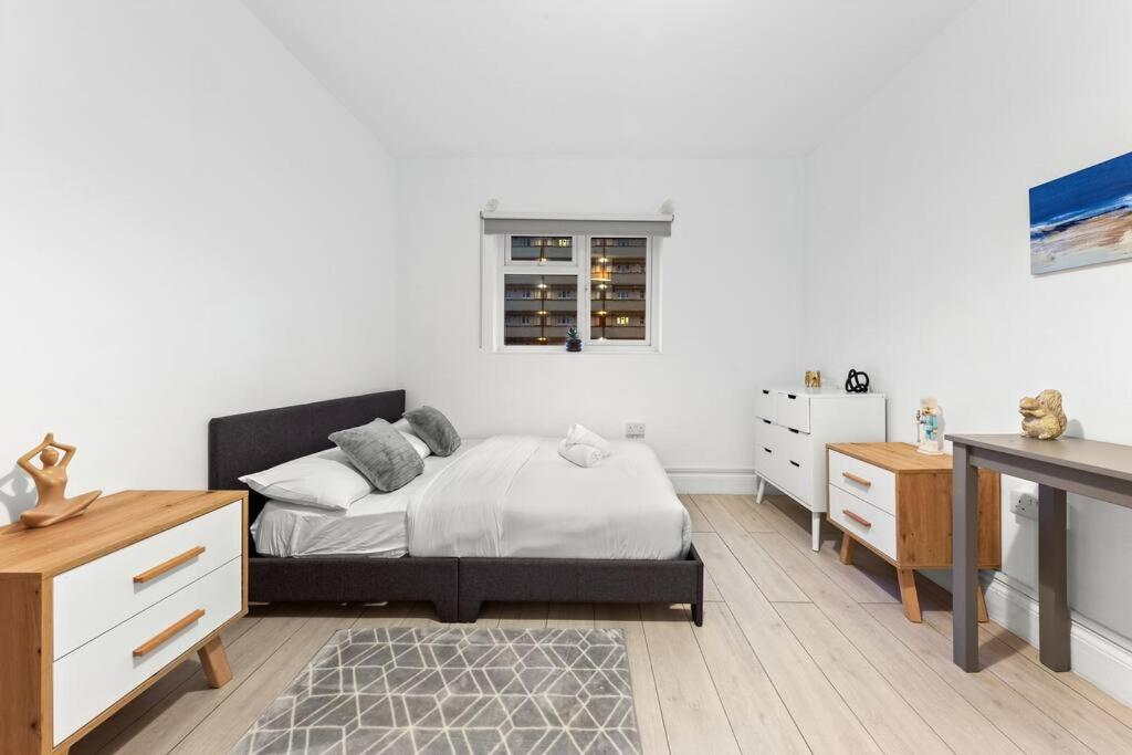 Holiday Home Near Kings Cross Sleep 12 Sp7 London Eksteriør bilde